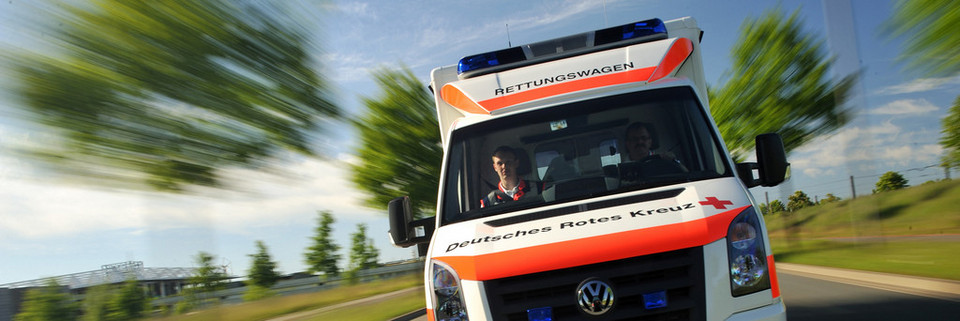 Rettungswagen Rettungswagen auf der Fahrt