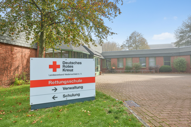 Goslar Rettungsschule im Sonnenschein